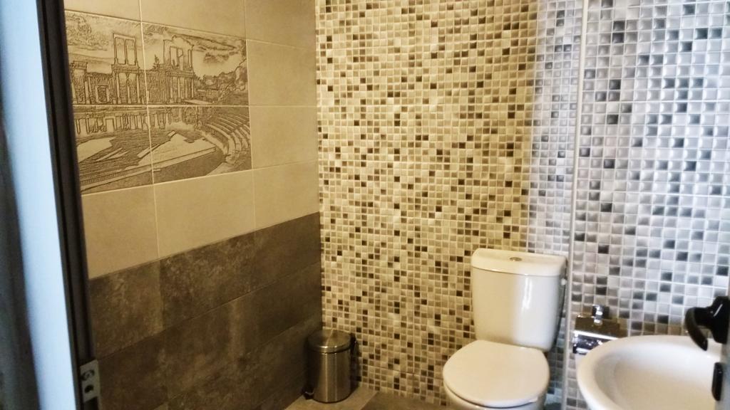 Family Hotel Valchanovata Kashta Fotinovo Ngoại thất bức ảnh