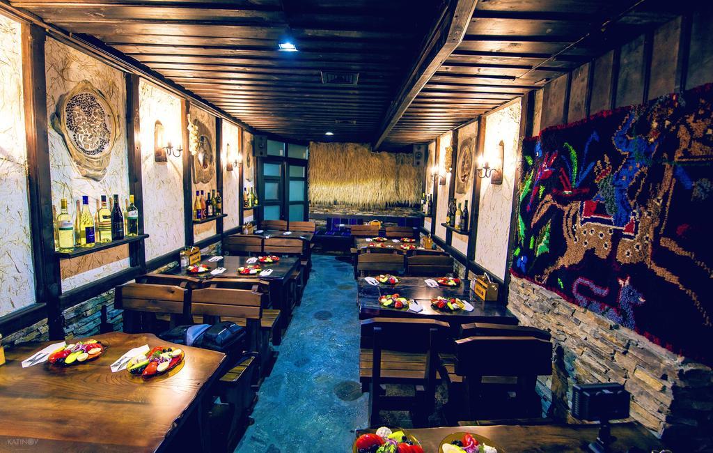 Family Hotel Valchanovata Kashta Fotinovo Ngoại thất bức ảnh