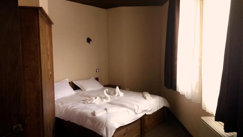 Family Hotel Valchanovata Kashta Fotinovo Ngoại thất bức ảnh