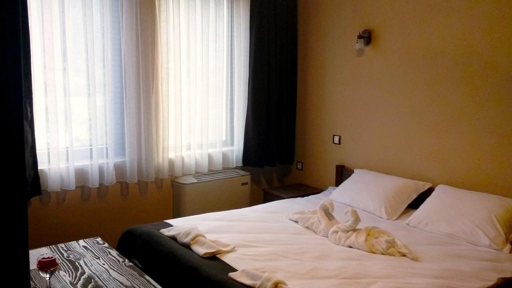 Family Hotel Valchanovata Kashta Fotinovo Ngoại thất bức ảnh